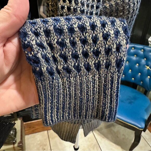 5/48 by Saks 5th Avenue Blue Gold Metallic Sweater Size XS - Picture 7 of 13